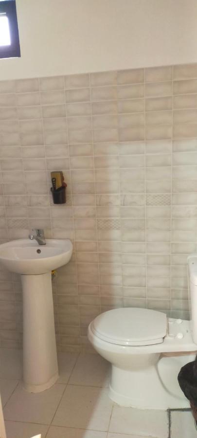 Havenly Guesthouse And Body Massage Spa Моалбоал Екстериор снимка